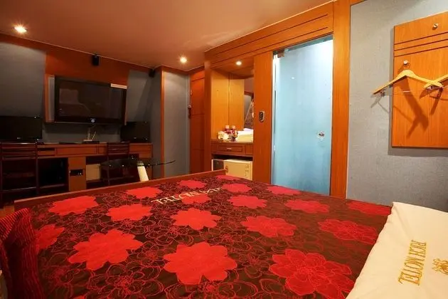 Oda (Special Room)