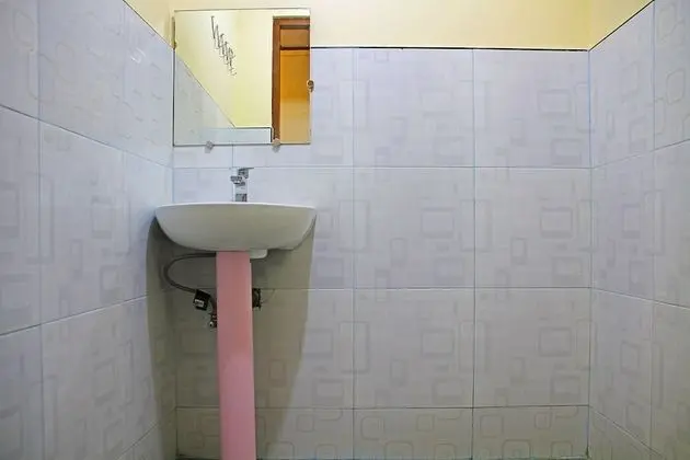 Basic Tek Büyük Yataklı Oda