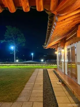 Deluxe Stüdyo, 1 Yatak Odası, Dağ Manzaralı (Family Room)