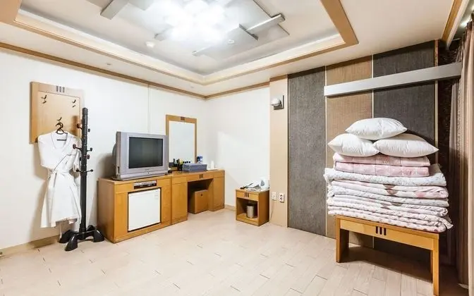 Oda (Ondol general room)