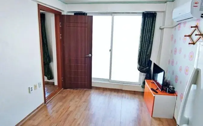 Oda (Family room 1)
