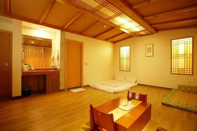 Oda (Superior Room (Ondol))