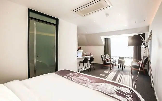 Oda (Garden Suite - Lake View)