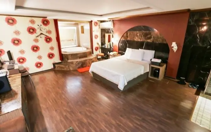 Oda (Special Room (random assign))