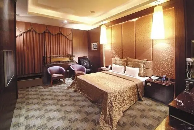 Deluxe Tek Büyük Yataklı Oda