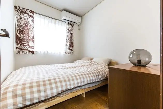 Ev (Private Vacation)