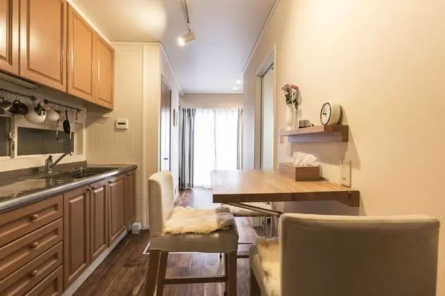 Ev (Private Vacation)