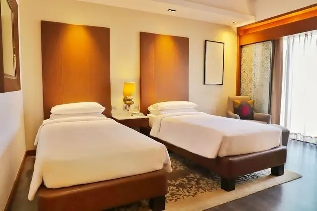 2 Twin Beds