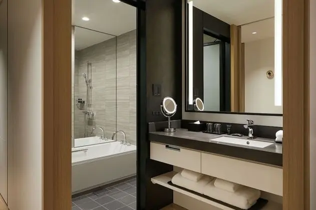 Oda, Birden Çok Yatak, Şehir Manzaralı (2 Twin Beds with Sofa Bed)