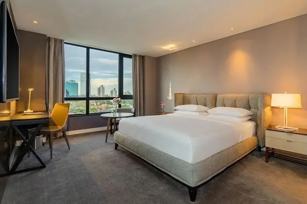 Oda, 1 En Büyük (King) Boy Yatak, Şehir Manzaralı (High Floor)