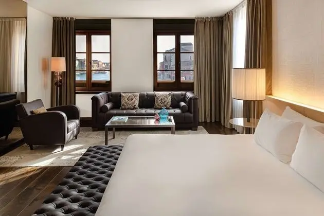 Junior Süit, 1 En Büyük (King) Boy Yatak (Murano Junior Suite w/ Canal View)