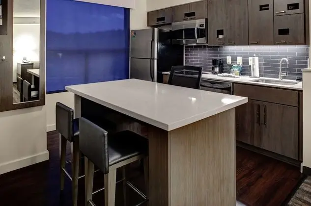 Süit, 1 Yatak Odası, Engellilere Uygun, Küvet (1 King Bed and 1 Sofa Bed)