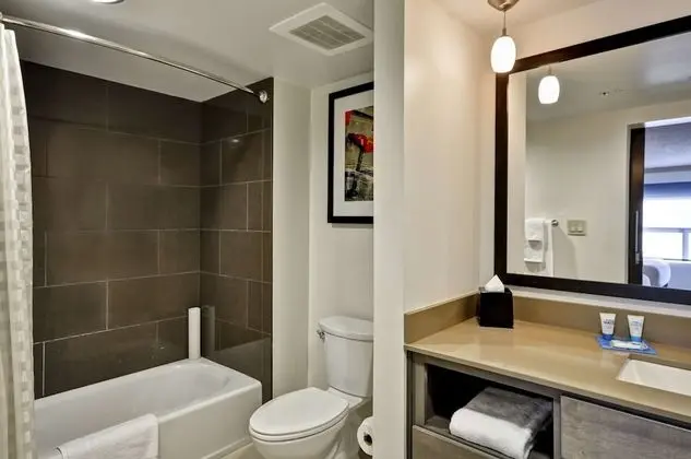 Süit, 1 Yatak Odası, Engellilere Uygun, Küvet (1 King Bed and 1 Sofa Bed)