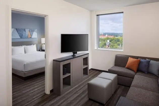 Oda, 1 En Büyük (King) Boy Yatak, Engellilere Uygun