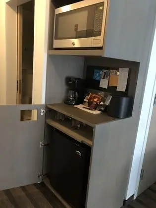 Oda, 2 Büyük (Queen) Boy Yatak, Engellilere Uygun