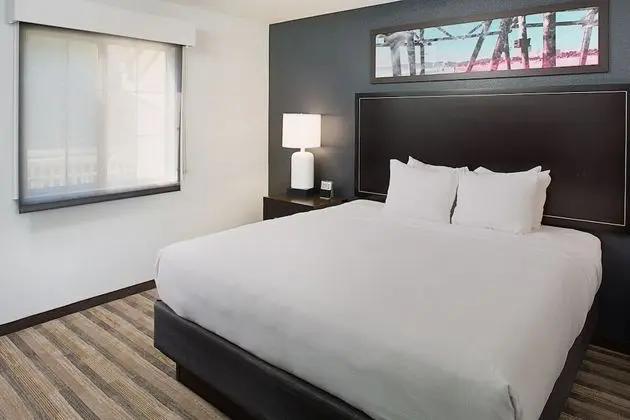 Two Bedroom King/Queen Suite