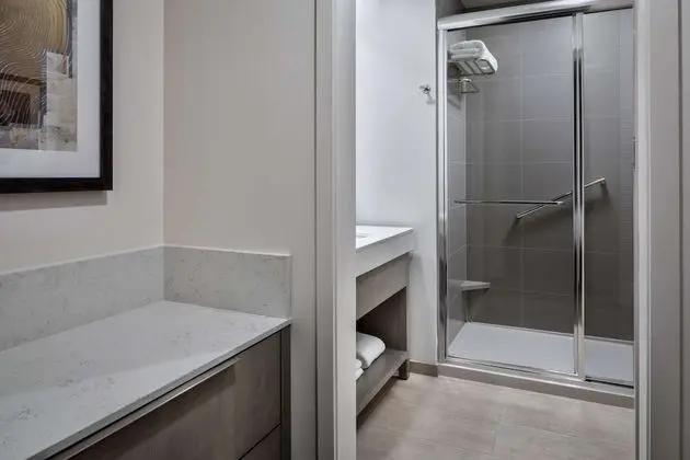 Stüdyo, 1 En Büyük (King) Boy Yatak ve Çekyat, Engellilere Uygun, Mutfak (with Shower)