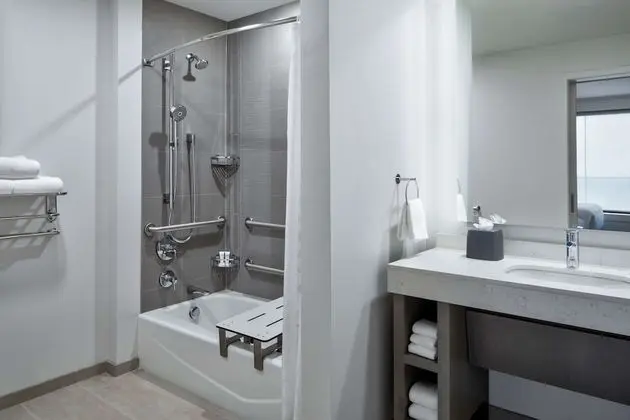 Süit, 1 Yatak Odası, Engellilere Uygun, Küvet (with Kitchen)