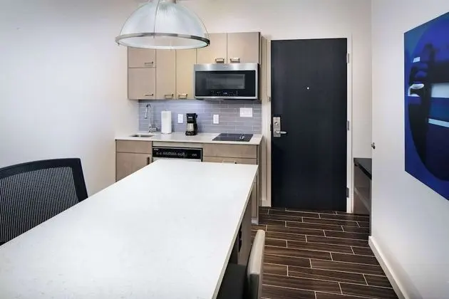 Stüdyo Süit, Engellilere Uygun, Küvet (2 Queenbed & 1 Sofabed)