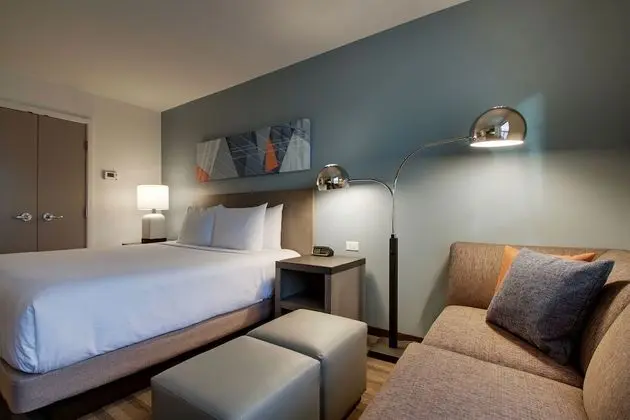 Süit, 1 Yatak Odası, Engellilere Uygun, Küvet (King Bed)