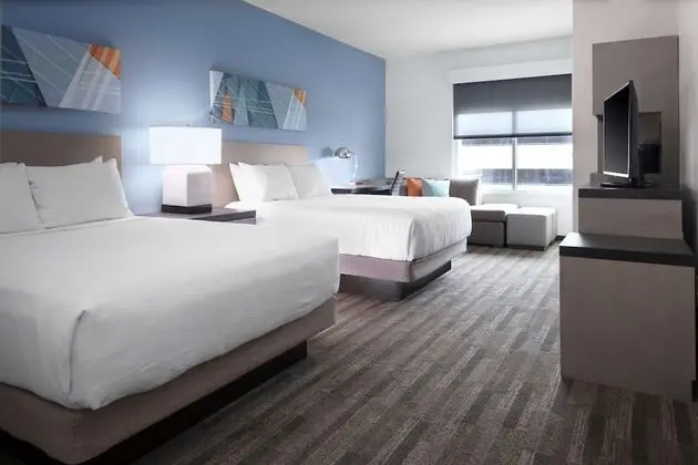 Süit, 1 Yatak Odası, Engellilere Uygun, Mutfak (2 Queen Beds with Sofa Bed, Bathtub)