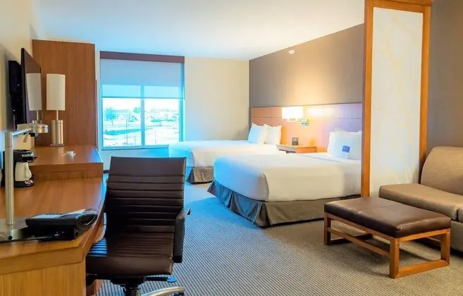 Room, 2 Queen Beds with Sofa Bed, Accessible, Bathtub