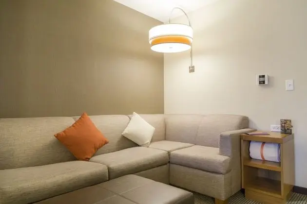 Room, 2 Queen Beds with Sofa Bed (High Floor)