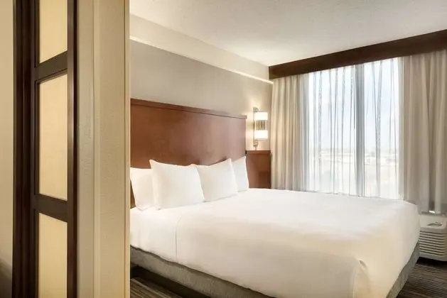 Oda, 1 En Büyük (King) Boy Yatak ve Çekyat (High Floor)