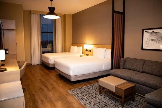 Oda (2 Queen Beds and 1 Sofa Bed)