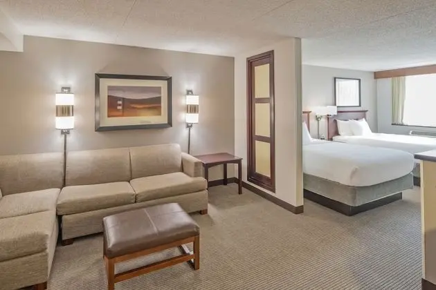 Oda, Birden Çok Yatak (High Floor)