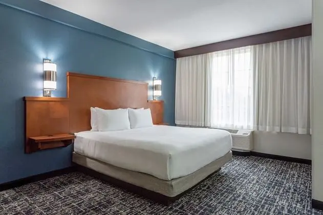 Oda, 1 En Büyük (King) Boy Yatak ve Çekyat (High Floor)