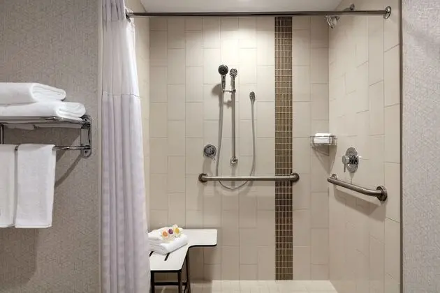 Room, Accessible, Bathtub (2 Queen Beds with Sofa bed)