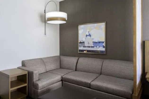 Oda, 1 En Büyük (King) Boy Yatak ve Çekyat (High Floor)