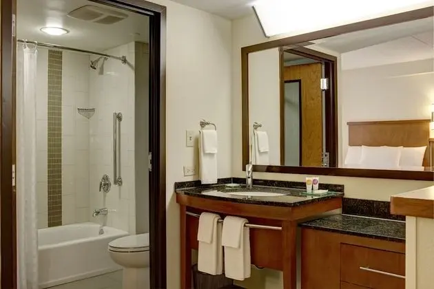 Oda, 2 Çift Kişilik Yatak