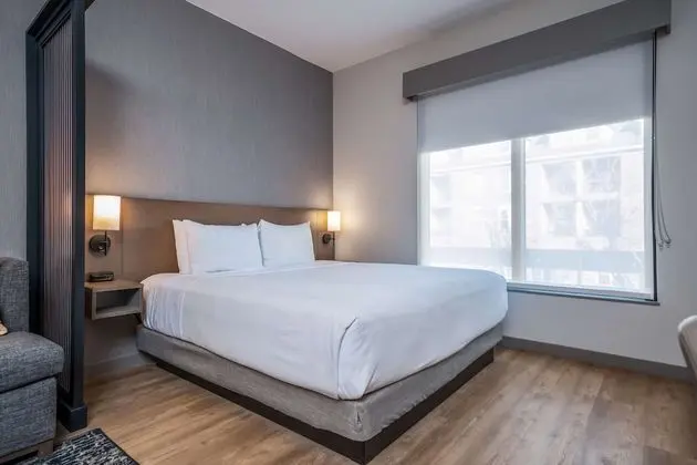 Oda, 1 En Büyük (King) Boy Yatak ve Çekyat (High Floor)