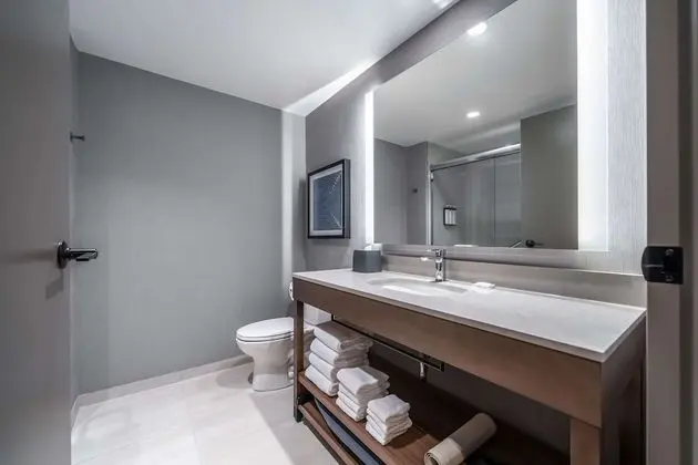 Oda, 1 En Büyük (King) Boy Yatak ve Çekyat (High Floor)