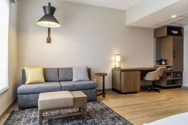 Oda, Birden Çok Yatak (High Floor)