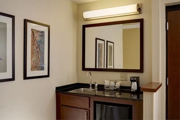 Oda, 1 En Büyük (King) Boy Yatak ve Çekyat (High Floor)