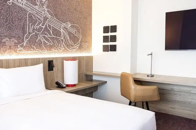 Oda, 1 En Büyük (King) Boy Yatak ve Çekyat (High Floor)