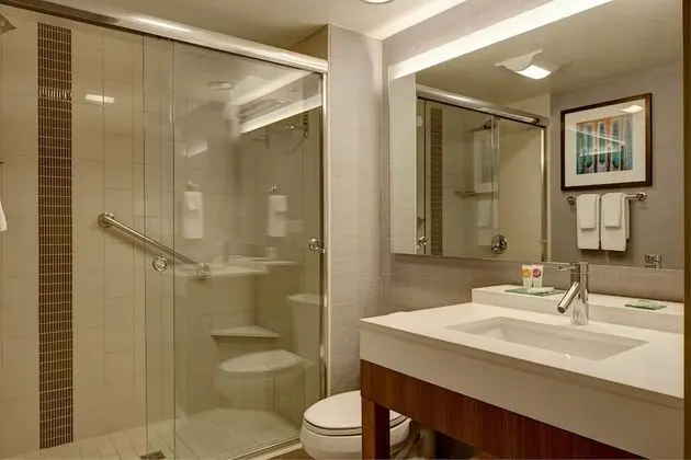 Oda, 1 En Büyük (King) Boy Yatak ve Çekyat (High Floor)