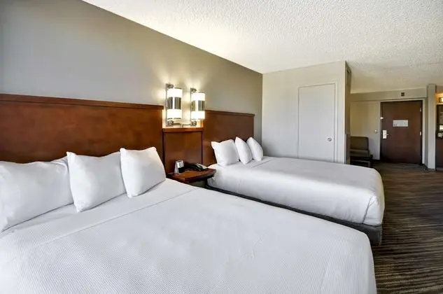 Oda (2 Double Beds and 1 Sofa Bed)