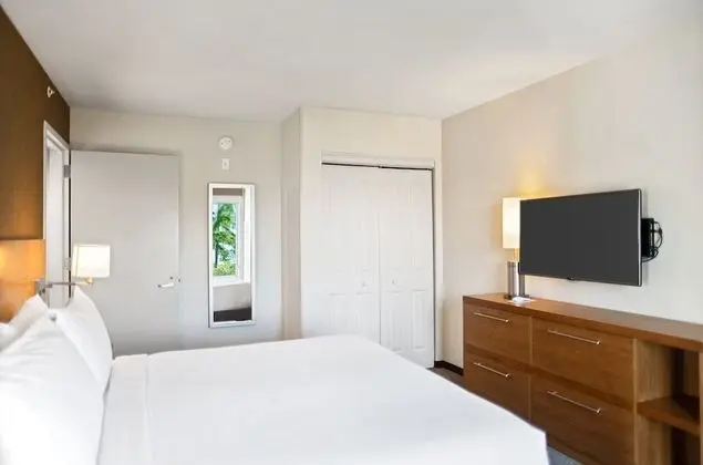 Lighthouse Tower Suite