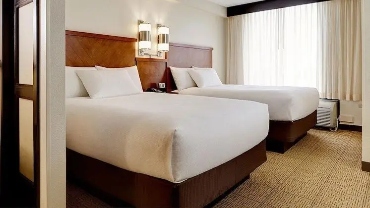 Guest Room, Oda, Birden Çok Yatak