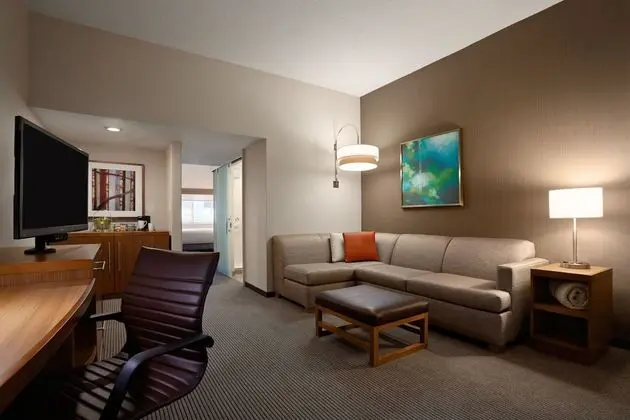 Oda, Birden Çok Yatak (With Sofa Bed)