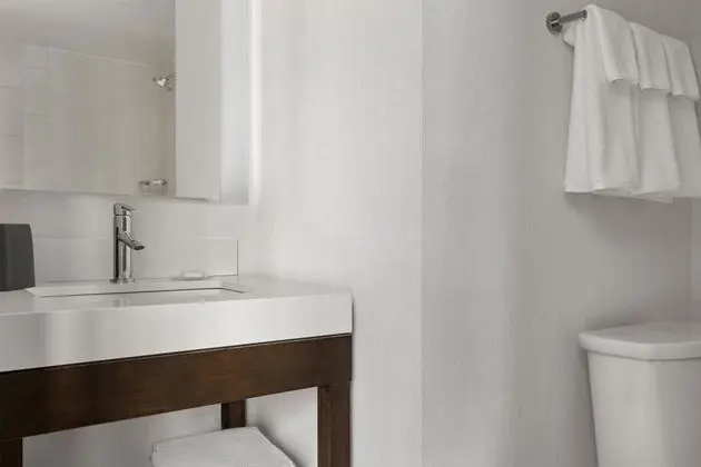 Oda, 2 Çift Kişilik Yatak, Şehir Manzaralı