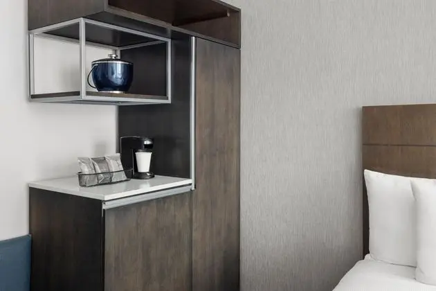 Oda, 2 Çift Kişilik Yatak, Şehir Manzaralı
