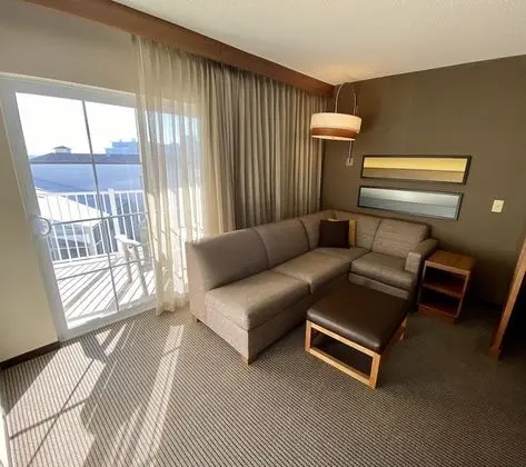 Oda (2 Queen Beds and 1 Sofa Bed)