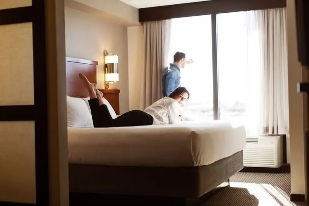 Oda, 1 En Büyük (King) Boy Yatak ve Çekyat (High Floor)