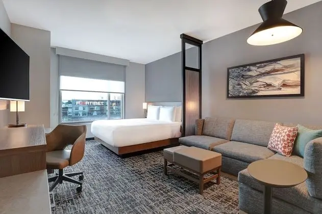Oda, 1 En Büyük (King) Boy Yatak ve Çekyat (High Floor)