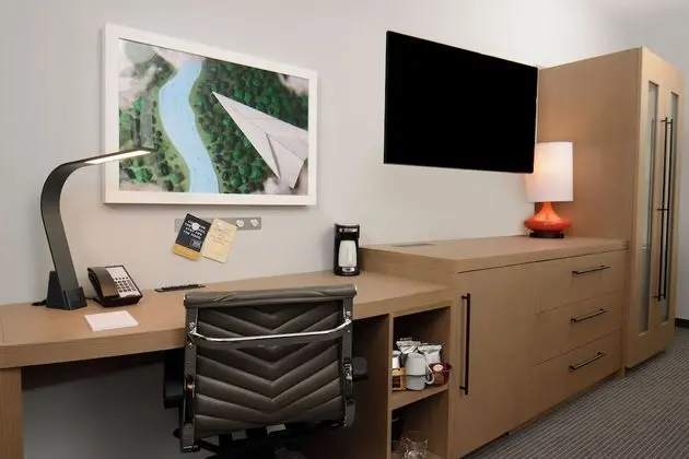 Oda, 1 En Büyük (King) Boy Yatak ve Çekyat (High Floor)